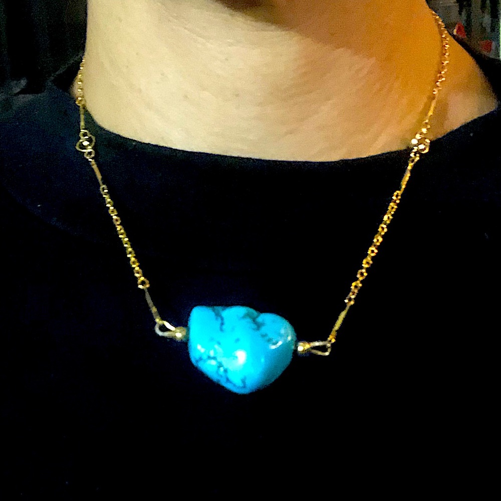 Decorative  Gold Toned Chain with Real Genuine Turquoise Nugget
